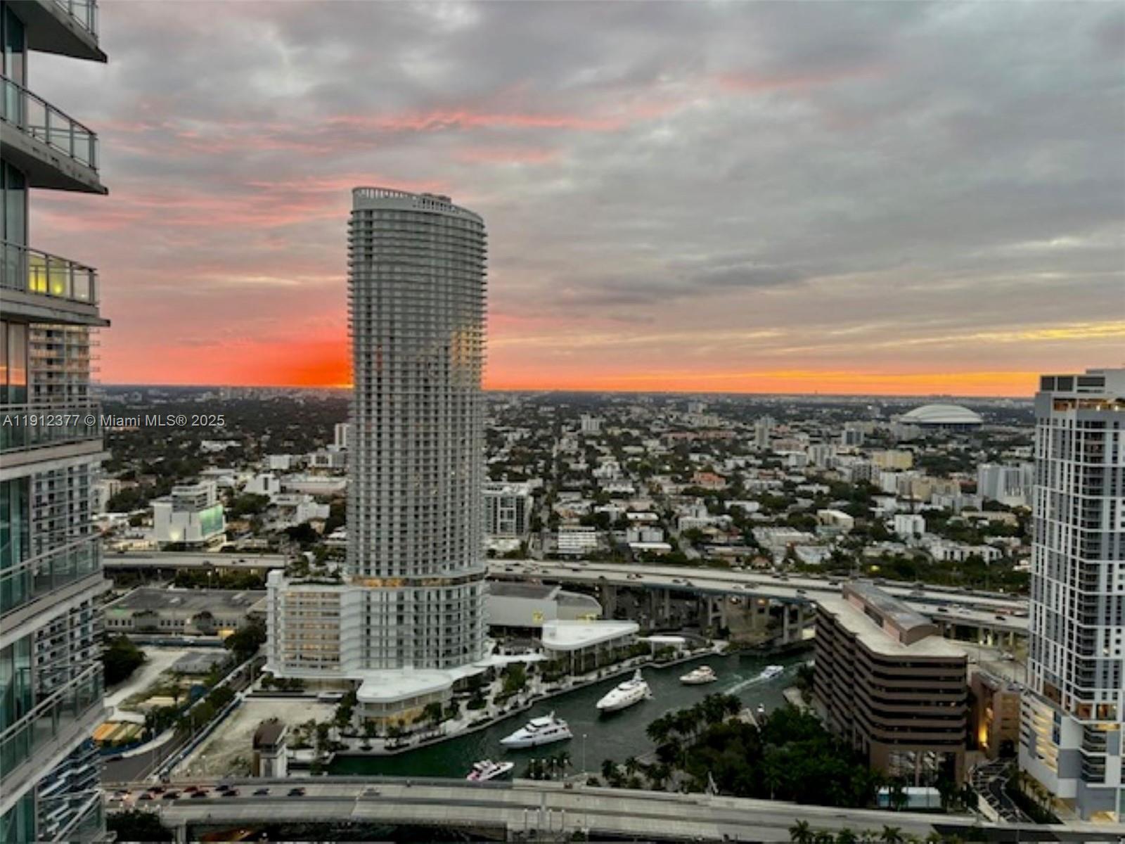 92 Southwest 3rd Street, Unit 4107 Miami, FL 33130 - Photo 21 of 30 a city view with tall buildings