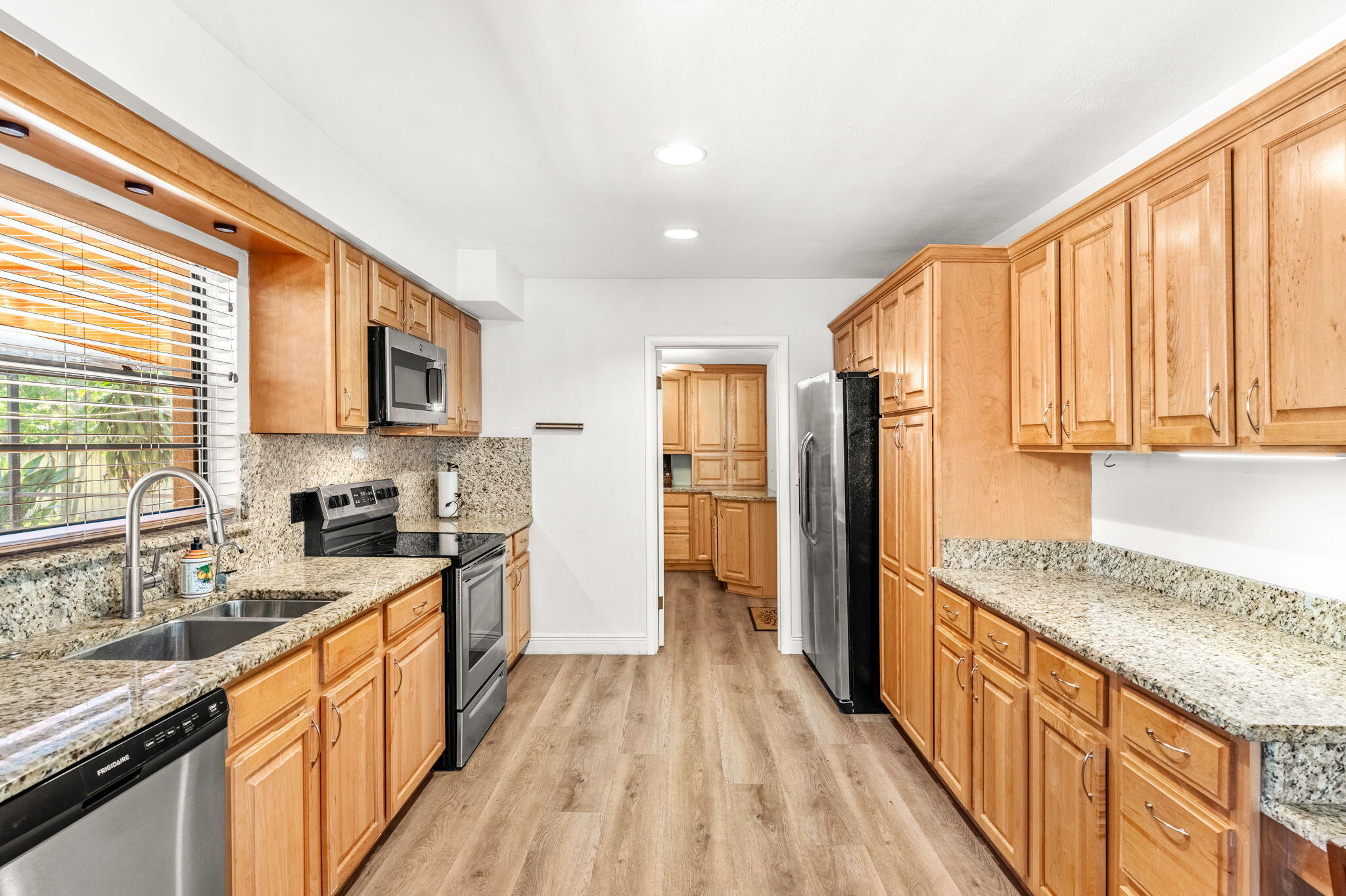 505 Poinsettia Road Melbourne Beach, FL 32951 - Photo 15 of 25 TURNKEY!
