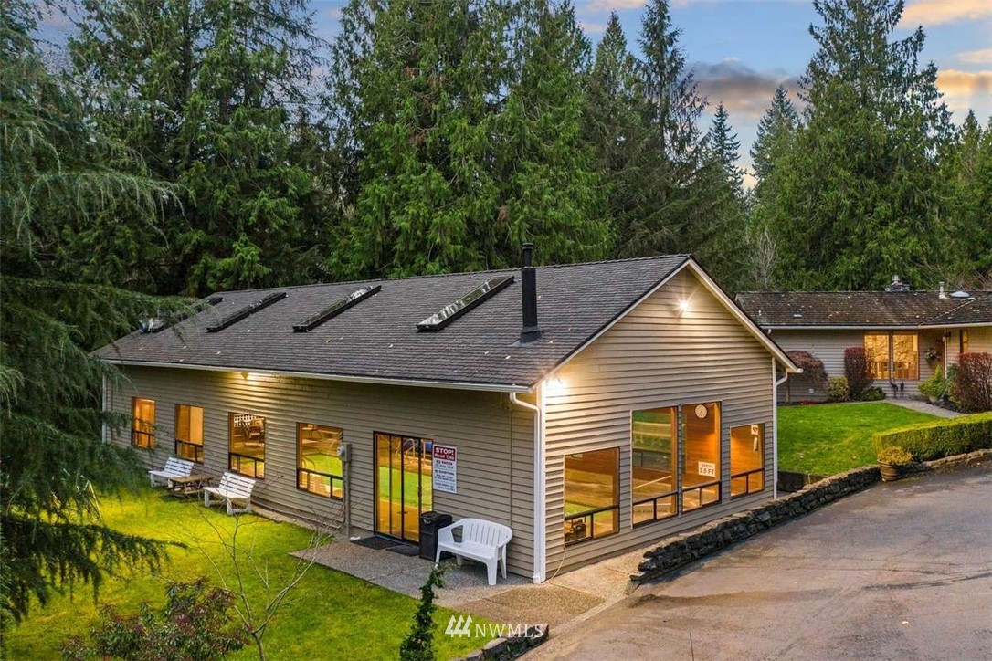 15621 Tiger Mountain Road Southeast Issaquah, WA 98027 - Photo 1 of 37 Gallery Image 1