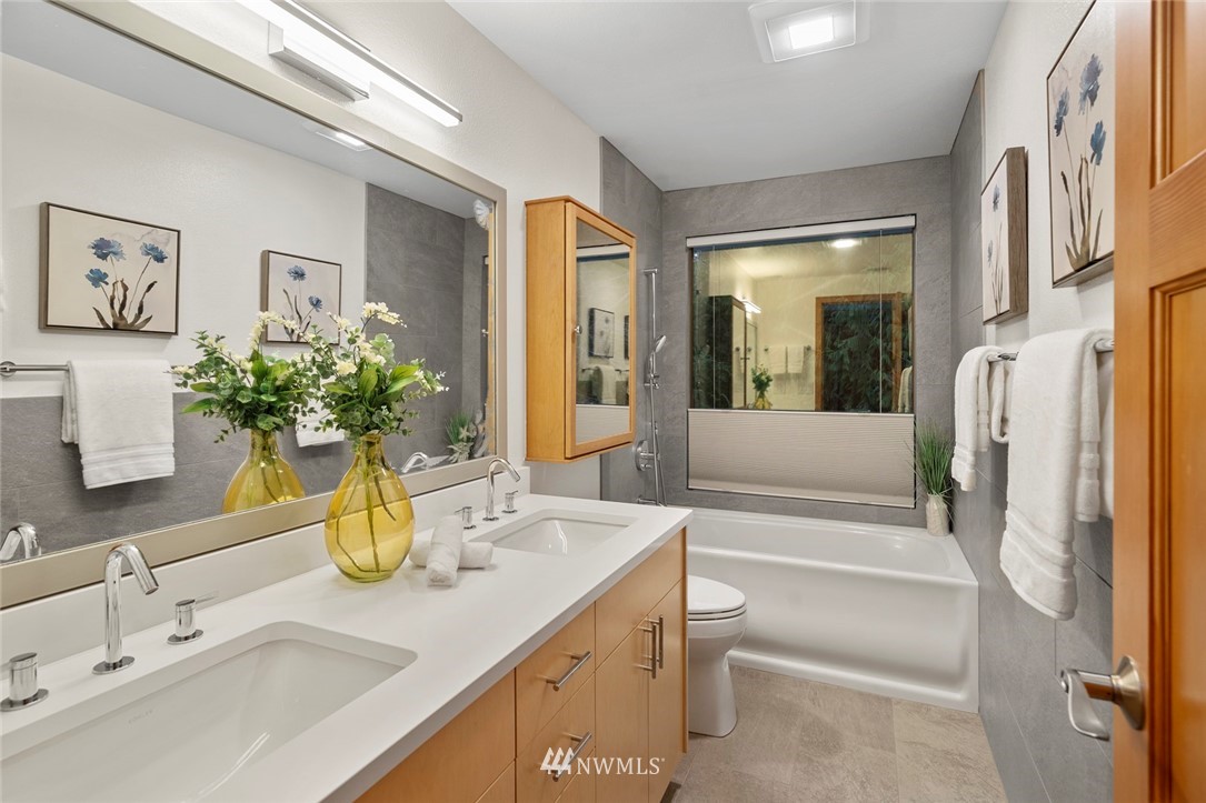 15621 Tiger Mountain Road Southeast Issaquah, WA 98027 - Photo 12 of 37 Gallery Image 12