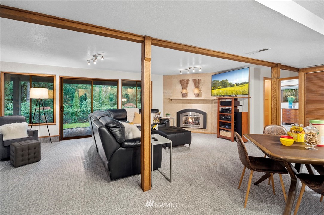15621 Tiger Mountain Road Southeast Issaquah, WA 98027 - Photo 16 of 37 Gallery Image 16