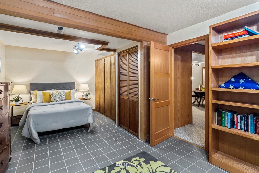 15621 Tiger Mountain Road Southeast Issaquah, WA 98027 - Photo 21 of 37 Gallery Image 21
