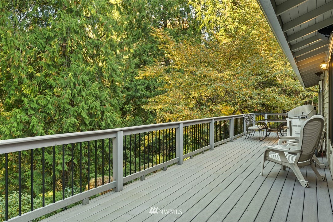 15621 Tiger Mountain Road Southeast Issaquah, WA 98027 - Photo 24 of 37 Gallery Image 24