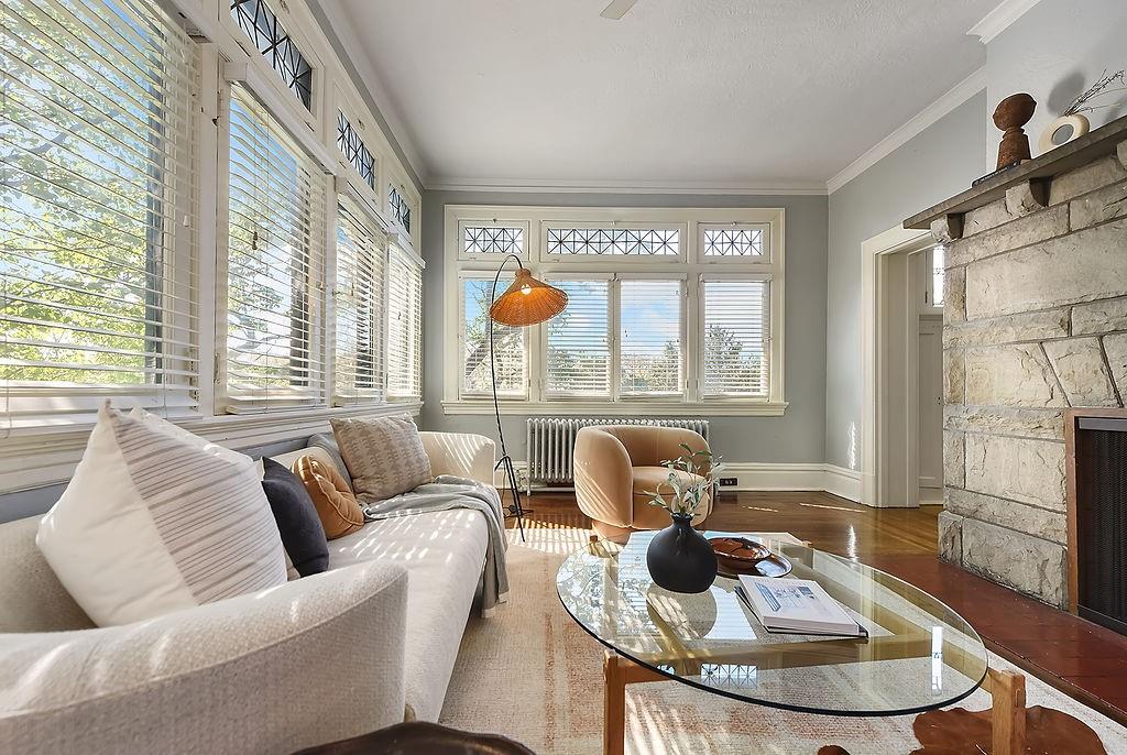 2057 Beechwood Boulevard Pittsburgh, PA 15217 - Photo 20 of 49 a living room with furniture and a large window