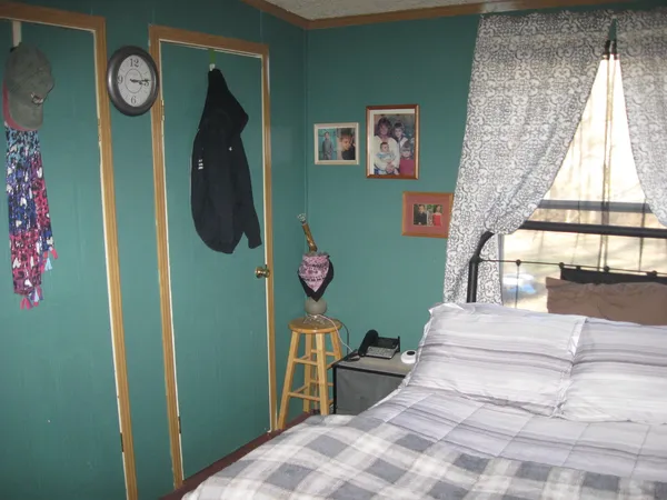 $90,000 | 339 Bassett Boulevard, Elizabethtown, IL 62931