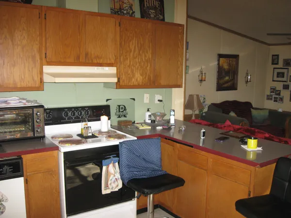 $90,000 | 339 Bassett Boulevard, Elizabethtown, IL 62931