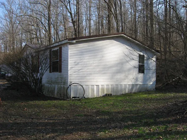 $90,000 | 339 Bassett Boulevard, Elizabethtown, IL 62931