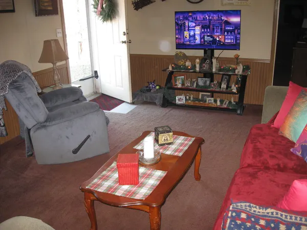 $90,000 | 339 Bassett Boulevard, Elizabethtown, IL 62931