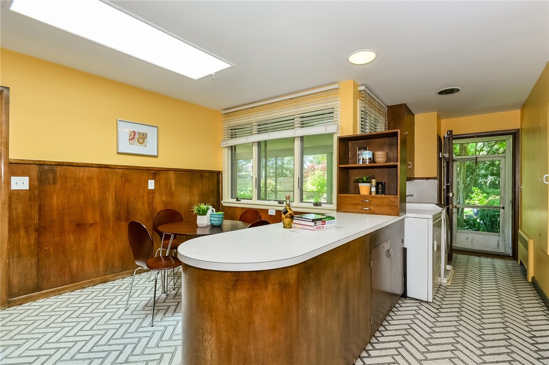 9 Dorset Road Pawtucket, RI 02860 - Photo 13 of 34 Gallery Image 13