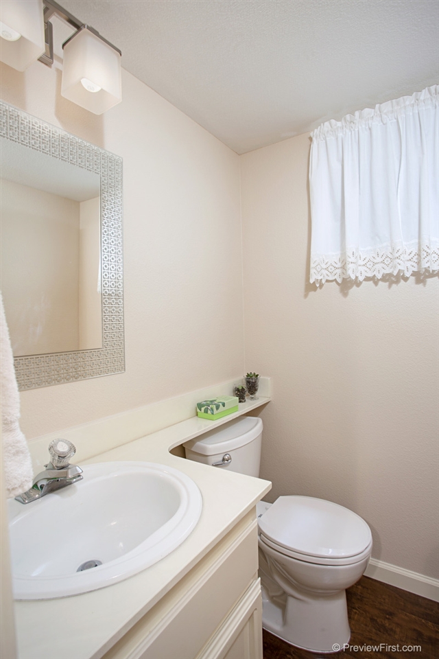 1875 Key Largo Road Vista, CA 92081 - Photo 12 of 20 Gallery Image 12