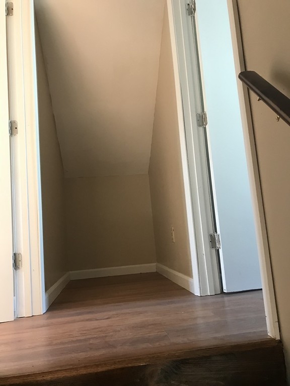 178 Windemere Street Springfield, MA 01104 - Photo 7 of 12