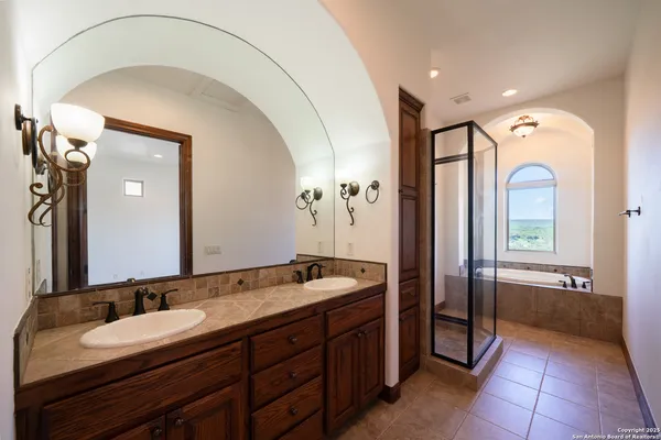 $2,750 | 17545 West Reed Park Road, Unit 2, Jonestown, TX 78645