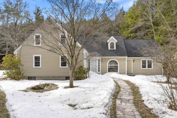 $649,900 | 75 Clark Mill Road, Weare, NH 03281