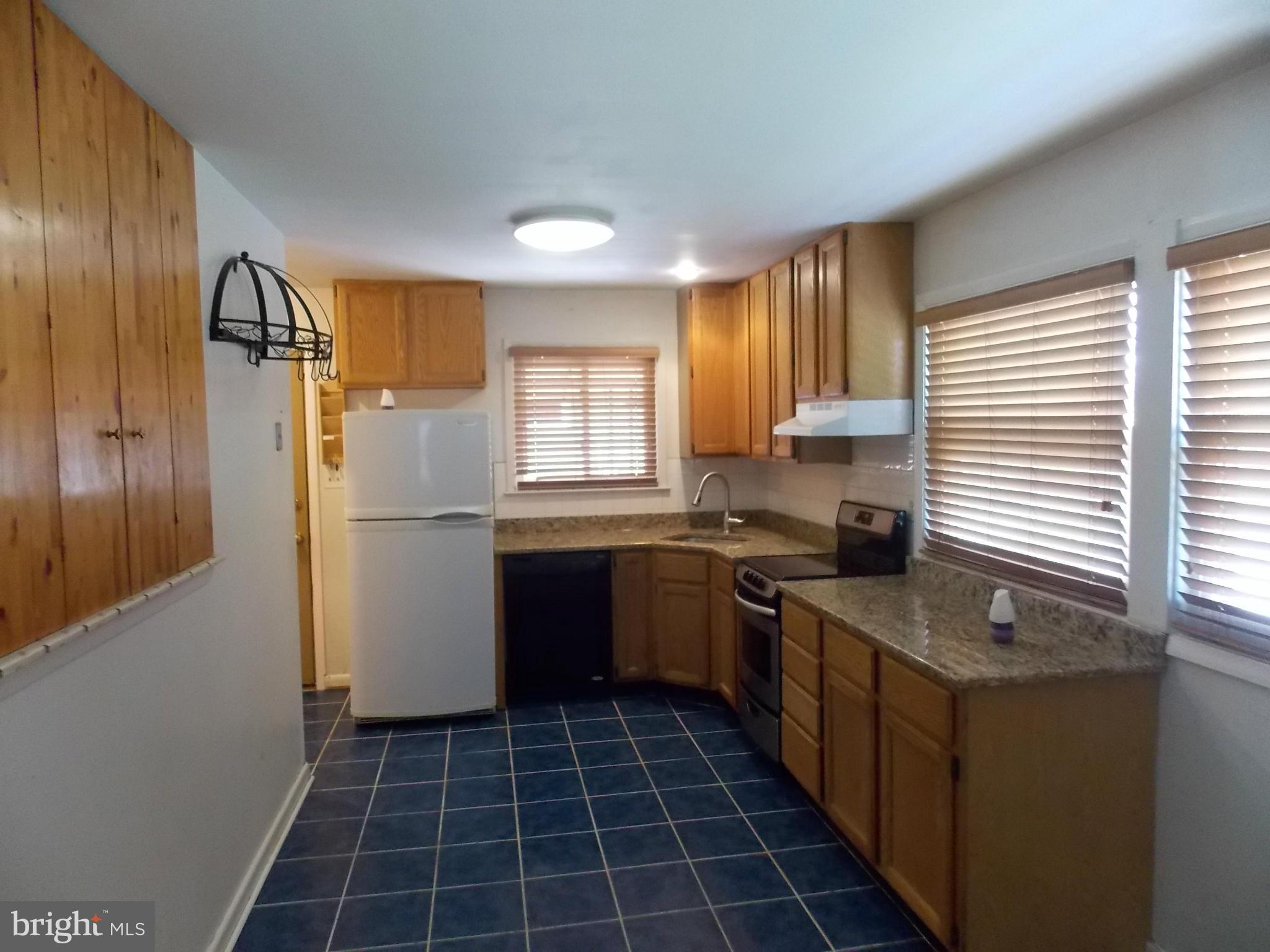 1316 Sudvale Road Pikesville, MD 21208 - Photo 6 of 26 Kitchen