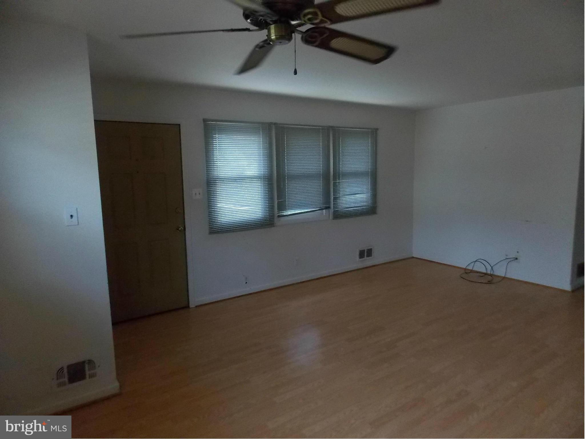 1316 Sudvale Road Pikesville, MD 21208 - Photo 7 of 26 Living Room