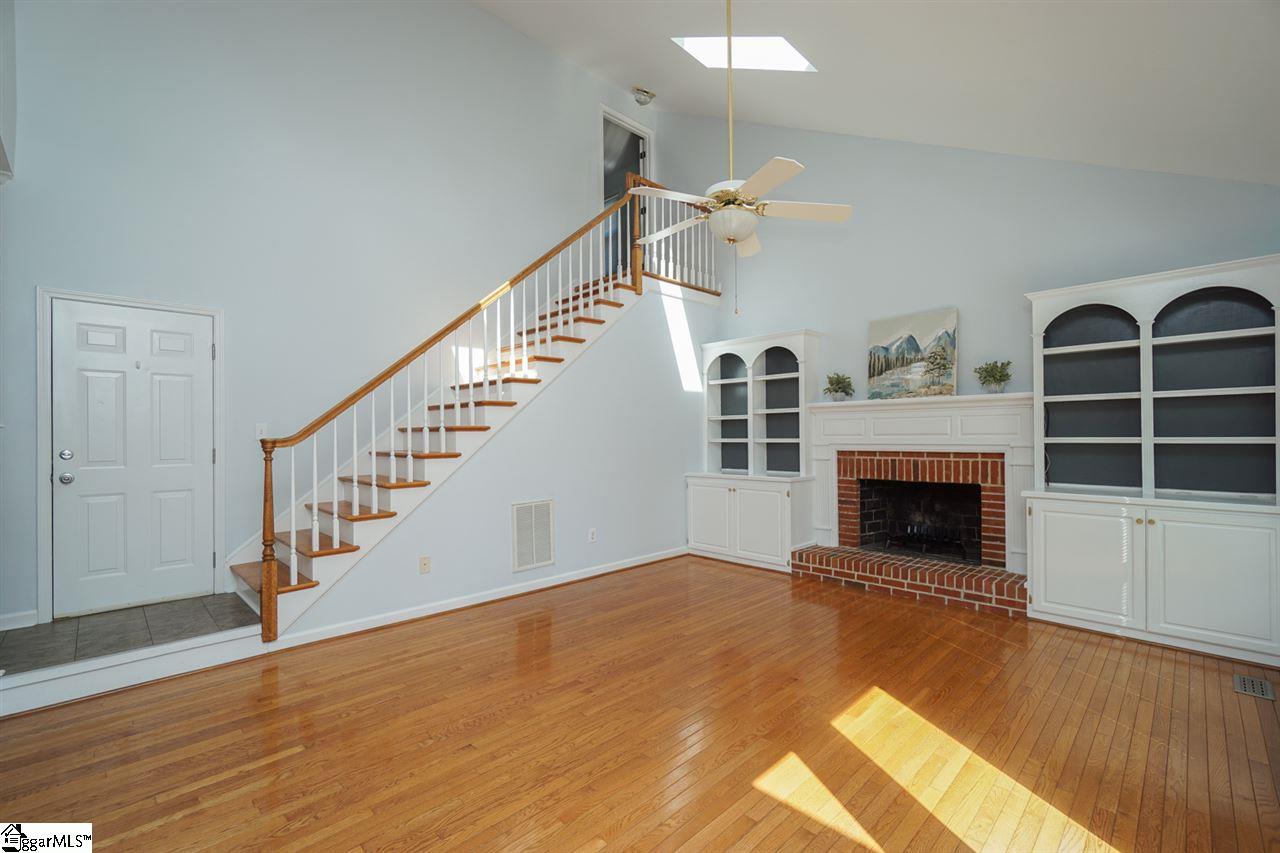 115 English Oak Road Simpsonville, SC 29681 - Photo 6 of 36 Gallery Image 6