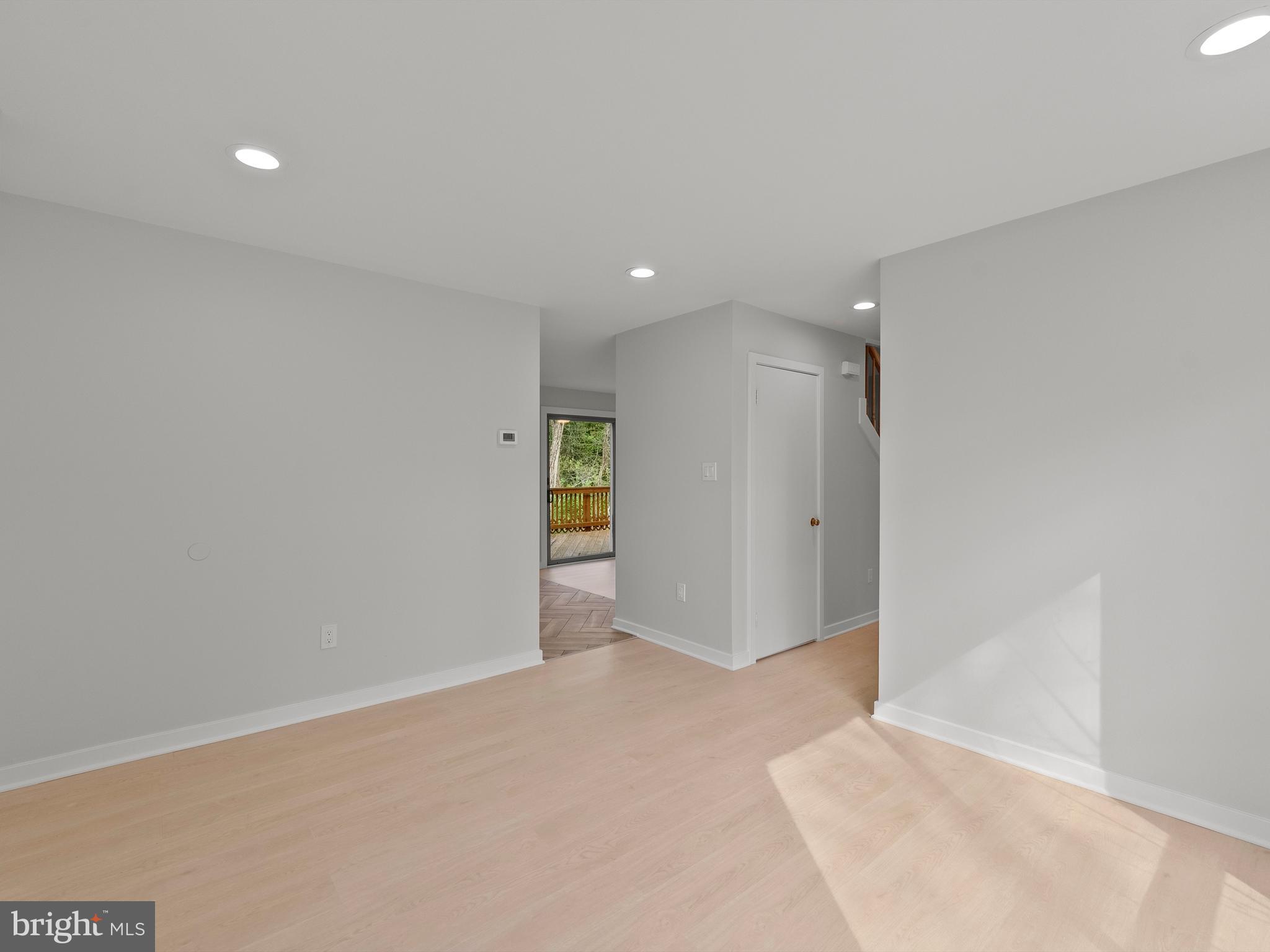 2852 Cedarest Road Fairfax, VA 22031 - Photo 15 of 40