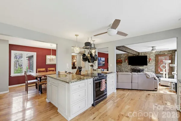 $674,900 | 27 Spring Hill Circle, Arden, NC 28704