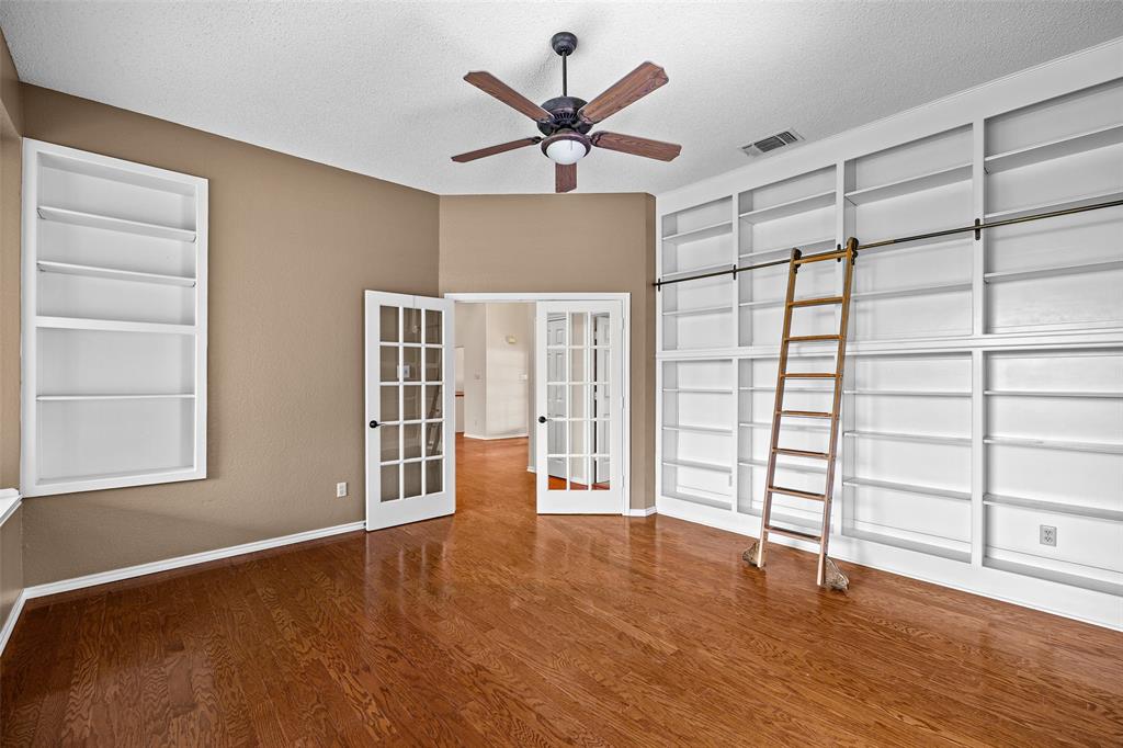 10100 Ravenswood Road Granbury, TX 76049 - Photo 16 of 40