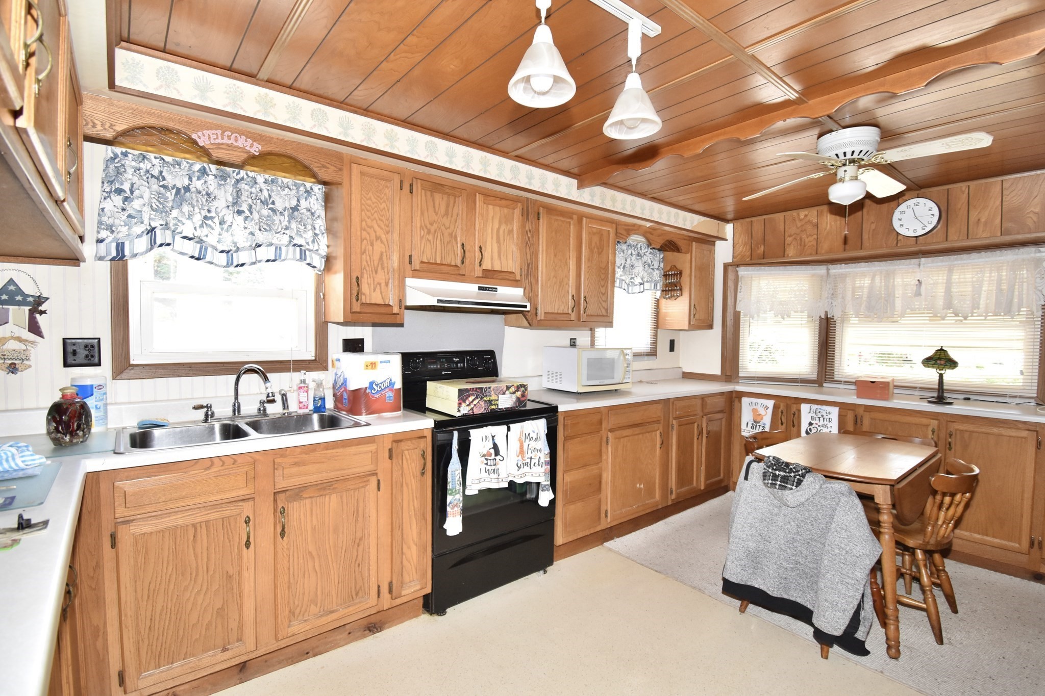 1760 Westover Road, Unit 17 Chicopee, MA 01020 - Photo 5 of 11 Gallery Image 5