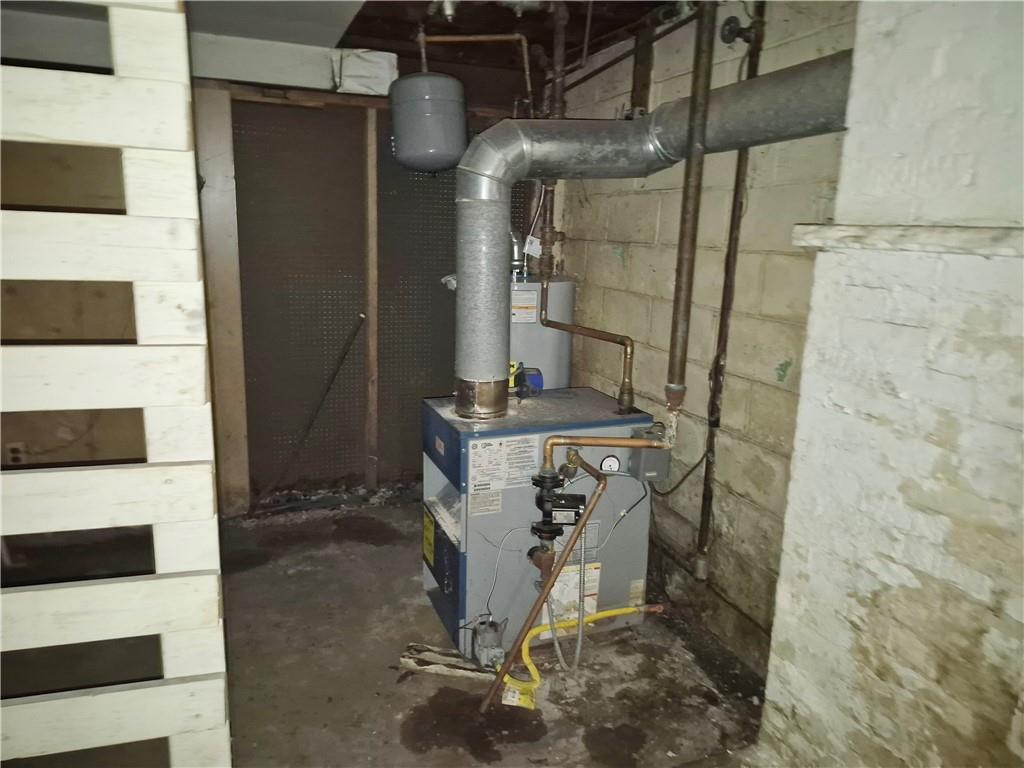 380 Shady Avenue Sharon, PA 16146 - Photo 31 of 36 Hot water heat