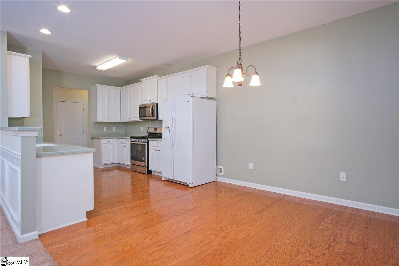 47 Farmbrook Way Simpsonville, SC 29681 - Photo 5 of 36 Gallery Image 5