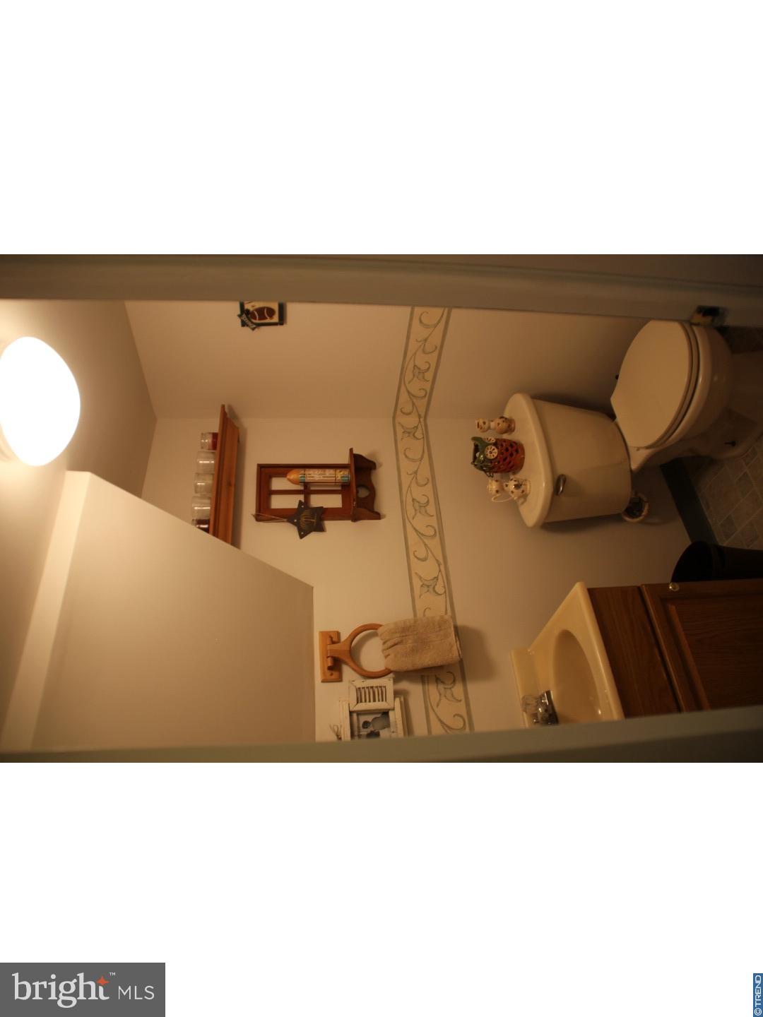 3205 Ancona Road Philadelphia, PA 19154 - Photo 15 of 22 Bathroom