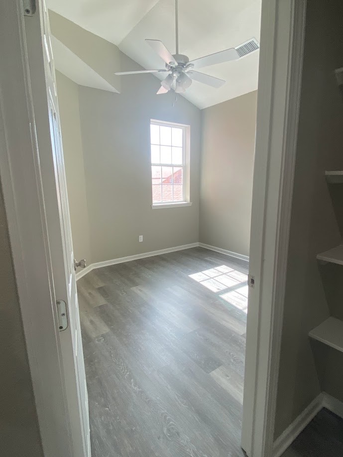 1305 West Villa Maria Road, Unit D201 Bryan, TX 77801 - Photo 12 of 17