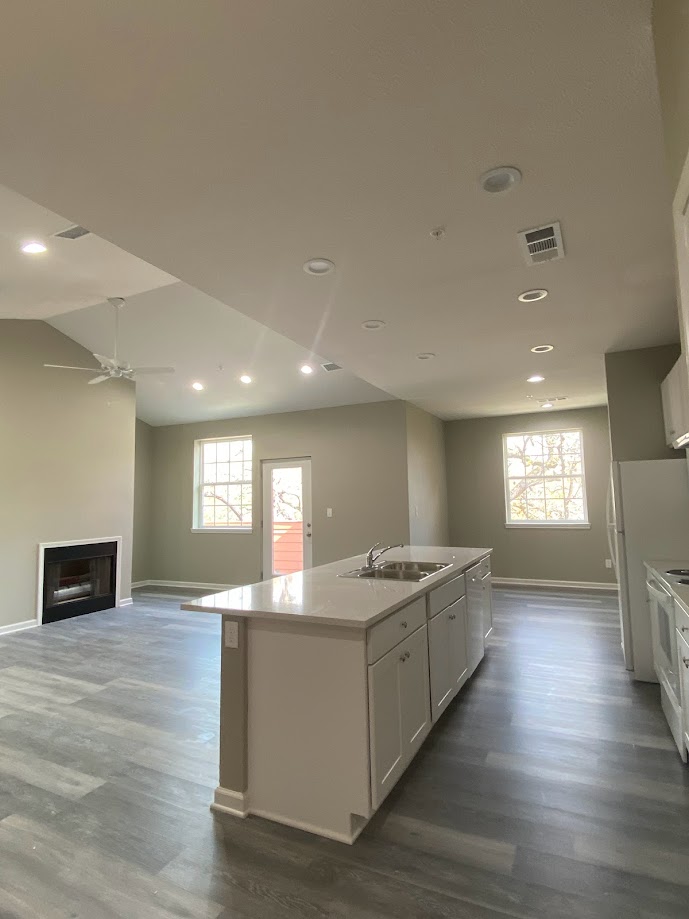 1305 West Villa Maria Road, Unit D201 Bryan, TX 77801 - Photo 10 of 17