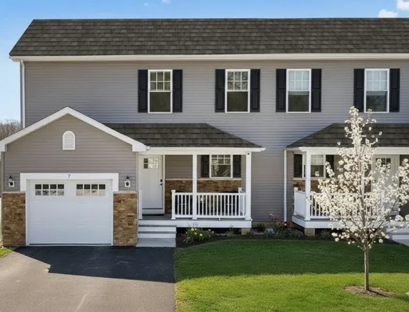 $489,900 | 7 Sydney Rose Court, Johnston, RI 02919