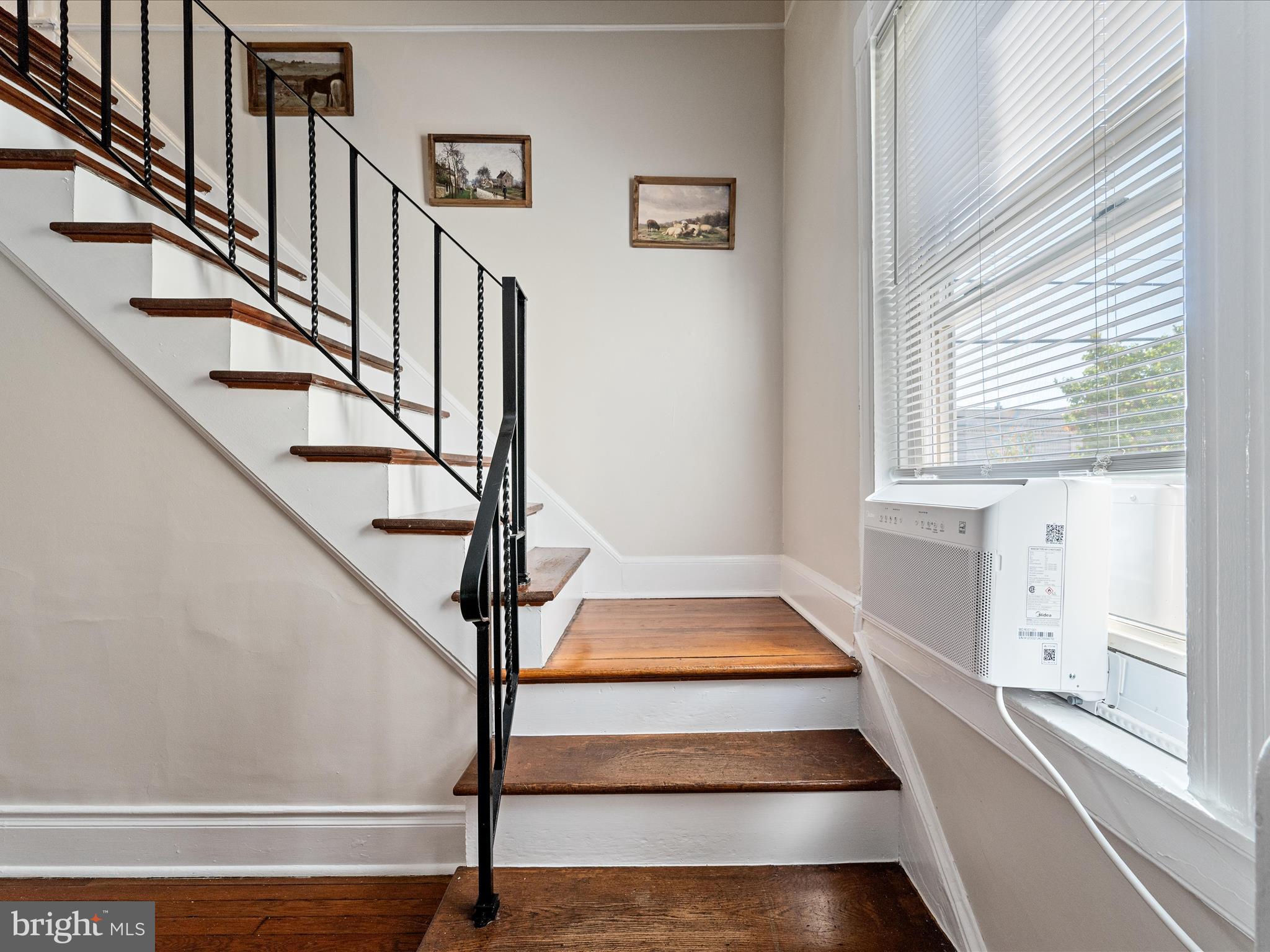 321 North Braddock Street Winchester, VA 22601 - Photo 12 of 23 a view of entryway