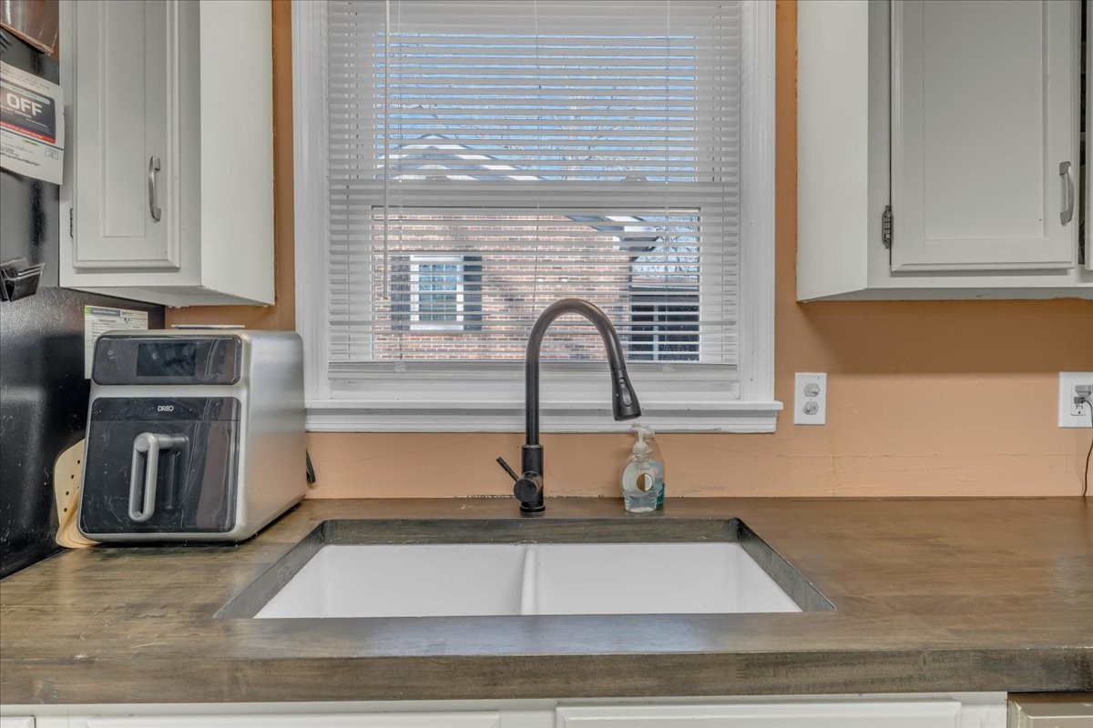 202 Mortons Lake Road Manchester, TN 37355 - Photo 18 of 41 a close view of sink and tap