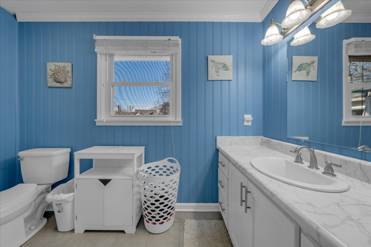 202 Mortons Lake Road Manchester, TN 37355 - Photo 27 of 41 a bathroom with a sink and a toilet