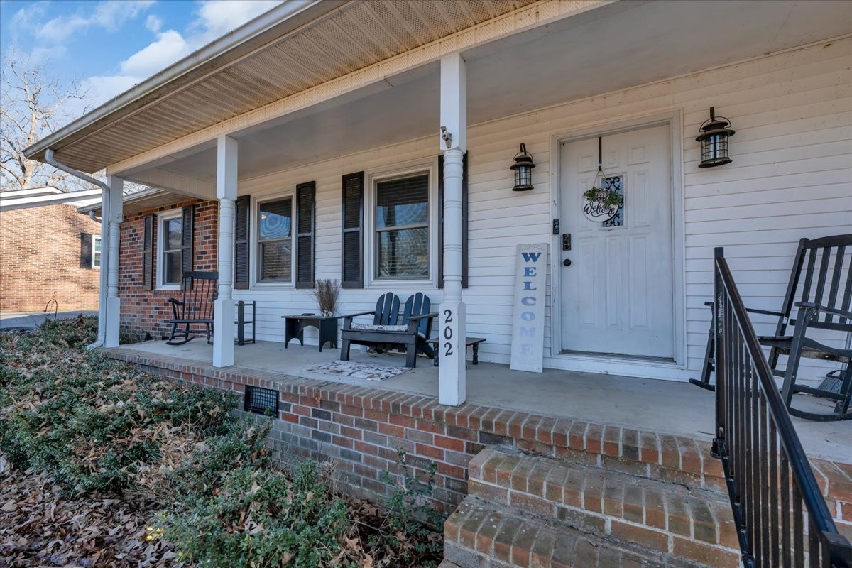 202 Mortons Lake Road Manchester, TN 37355 - Photo 4 of 41 a view of a house with patio
