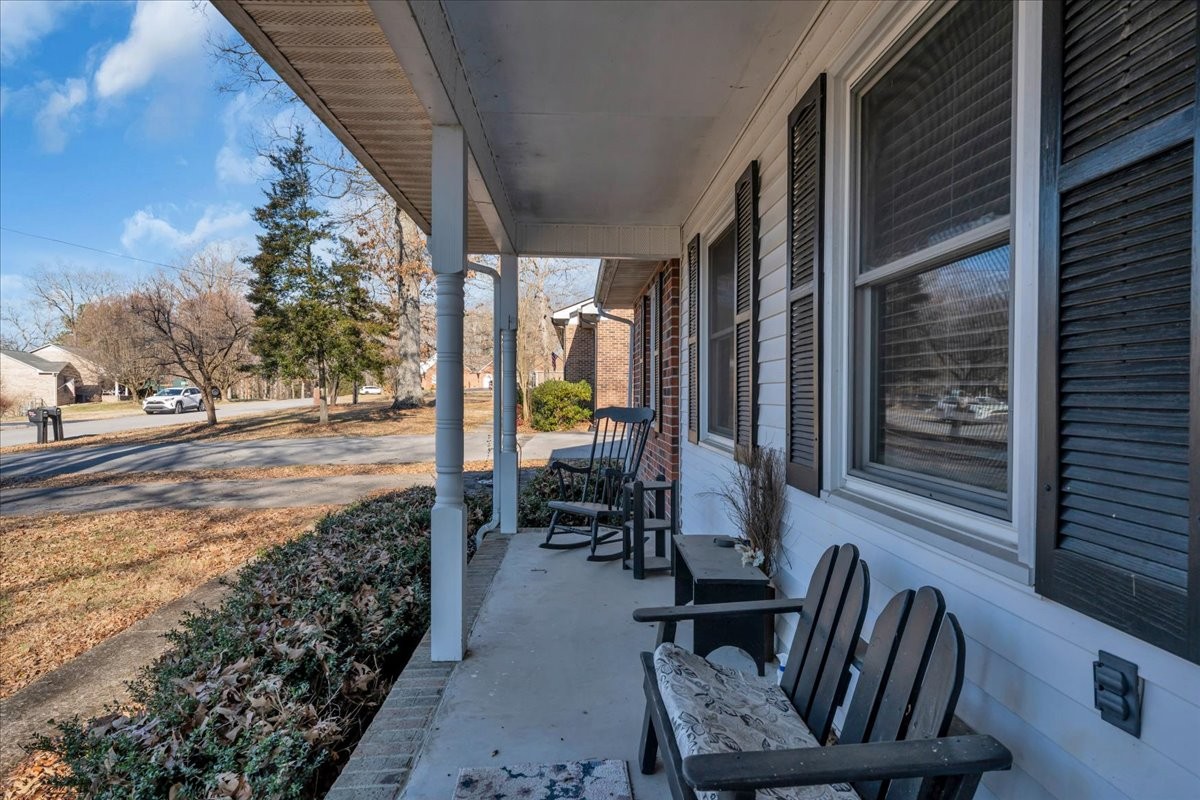 202 Mortons Lake Road Manchester, TN 37355 - Photo 6 of 41 a view of balcony with patio