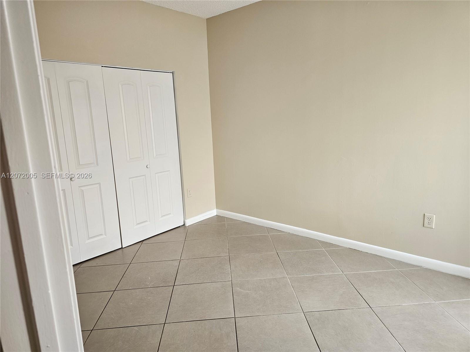 3860 Tree Top Road Cooper City, FL 33026 - Photo 16 of 29 2nd bedroom