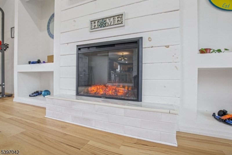 154 Lott Road Wantage, NJ 07461 - Photo 14 of 39 a view of a living room