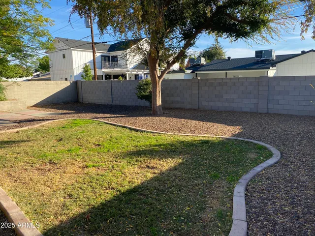 $2,900 | 3807 East Devonshire Avenue, Phoenix, AZ 85018
