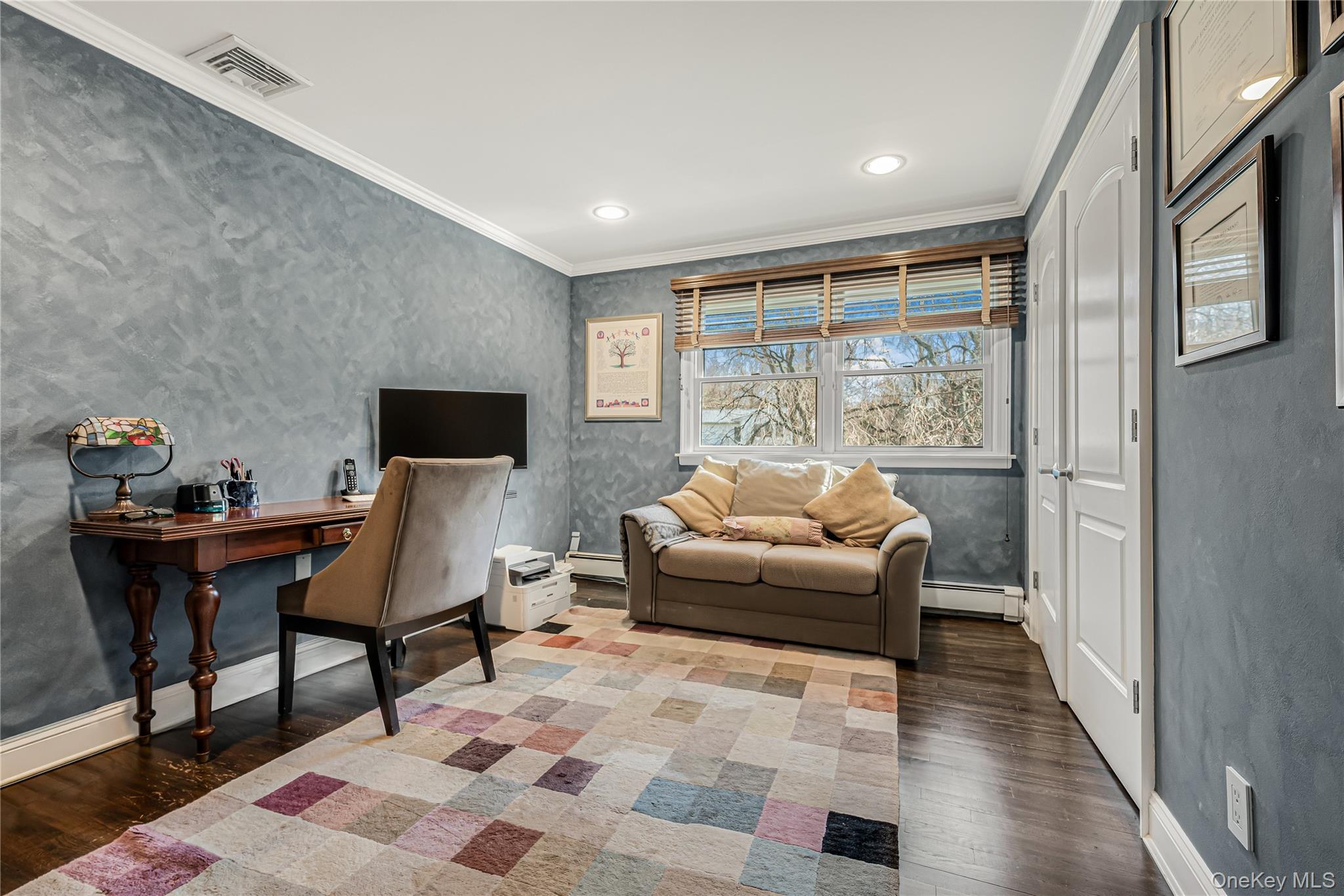 18 Woodland Road Roslyn, NY 11576 - Photo 16 of 21 a living room with furniture and a window