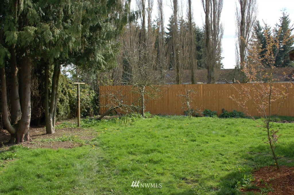 19031 Cedardale Road Mount Vernon, WA 98274 - Photo 17 of 19 Gallery Image 17