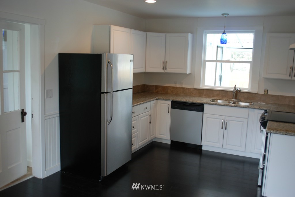 19031 Cedardale Road Mount Vernon, WA 98274 - Photo 8 of 19 Gallery Image 8