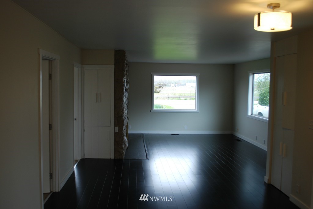 19031 Cedardale Road Mount Vernon, WA 98274 - Photo 10 of 19 Gallery Image 10