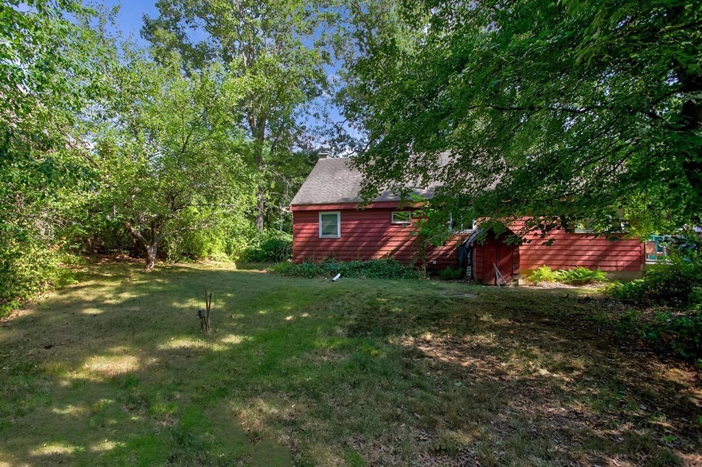 14 Charme Road Billerica, MA 01821 - Photo 6 of 12