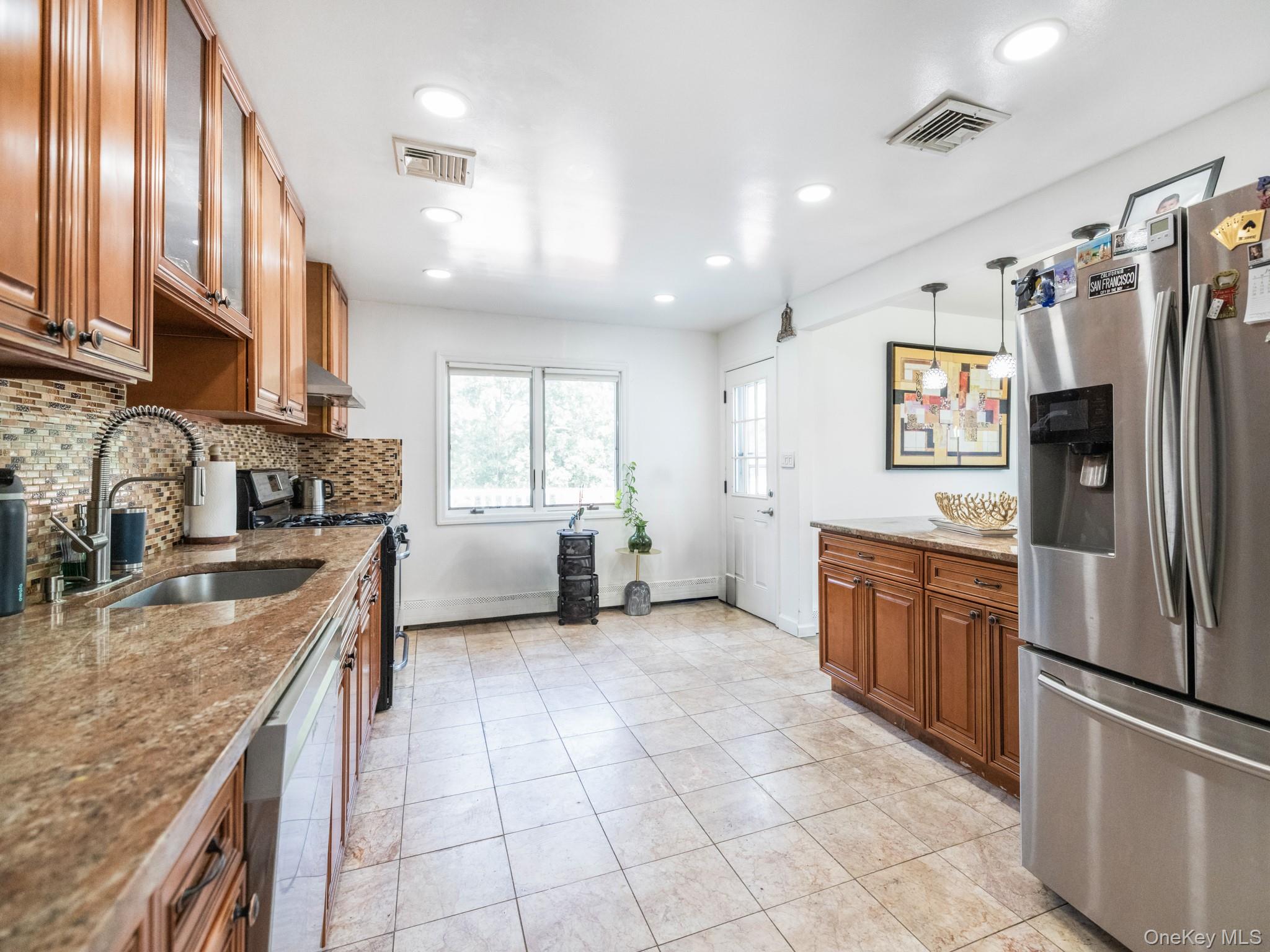 40 Peppermint Road Commack, NY 11725 - Photo 11 of 32