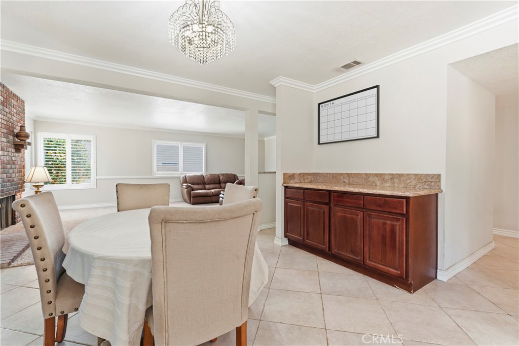 5259 Galloway Street Rancho Cucamonga, CA 91701 - Photo 15 of 34 Kitchen Nook