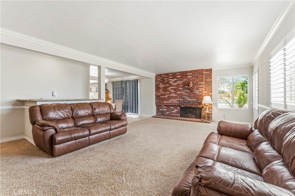 5259 Galloway Street Rancho Cucamonga, CA 91701 - Photo 30 of 34 Family Room and Wet Bar