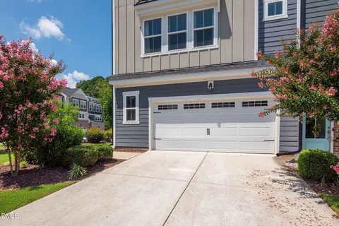 $525,000 | 830 Amley Place, Apex, NC 27523