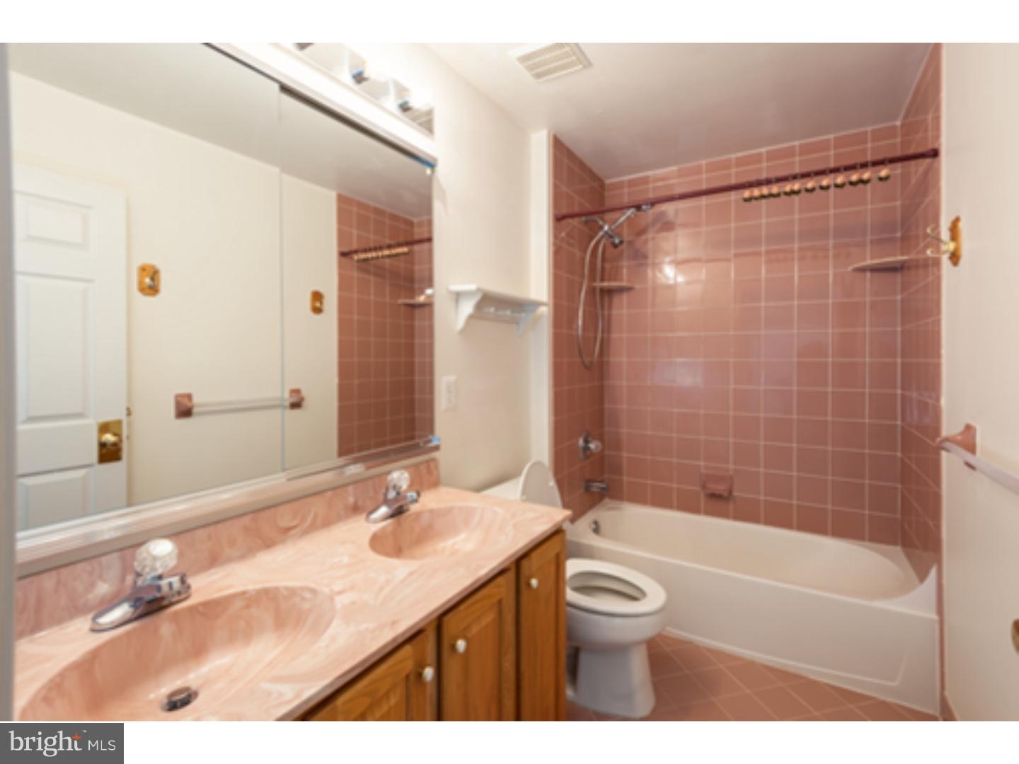 95 Brooks Road Moorestown, NJ 08057 - Photo 19 of 23 Bathroom