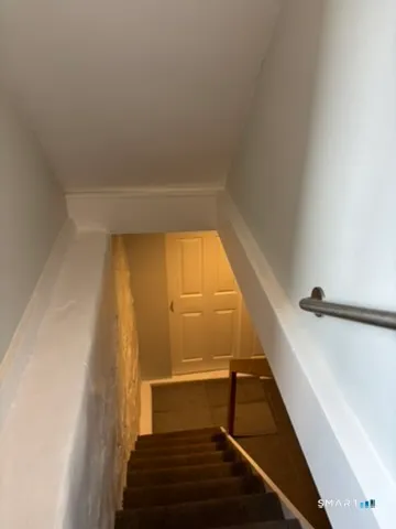 $1,600 | 625 Cleveland Avenue, Bridgeport, CT 06604