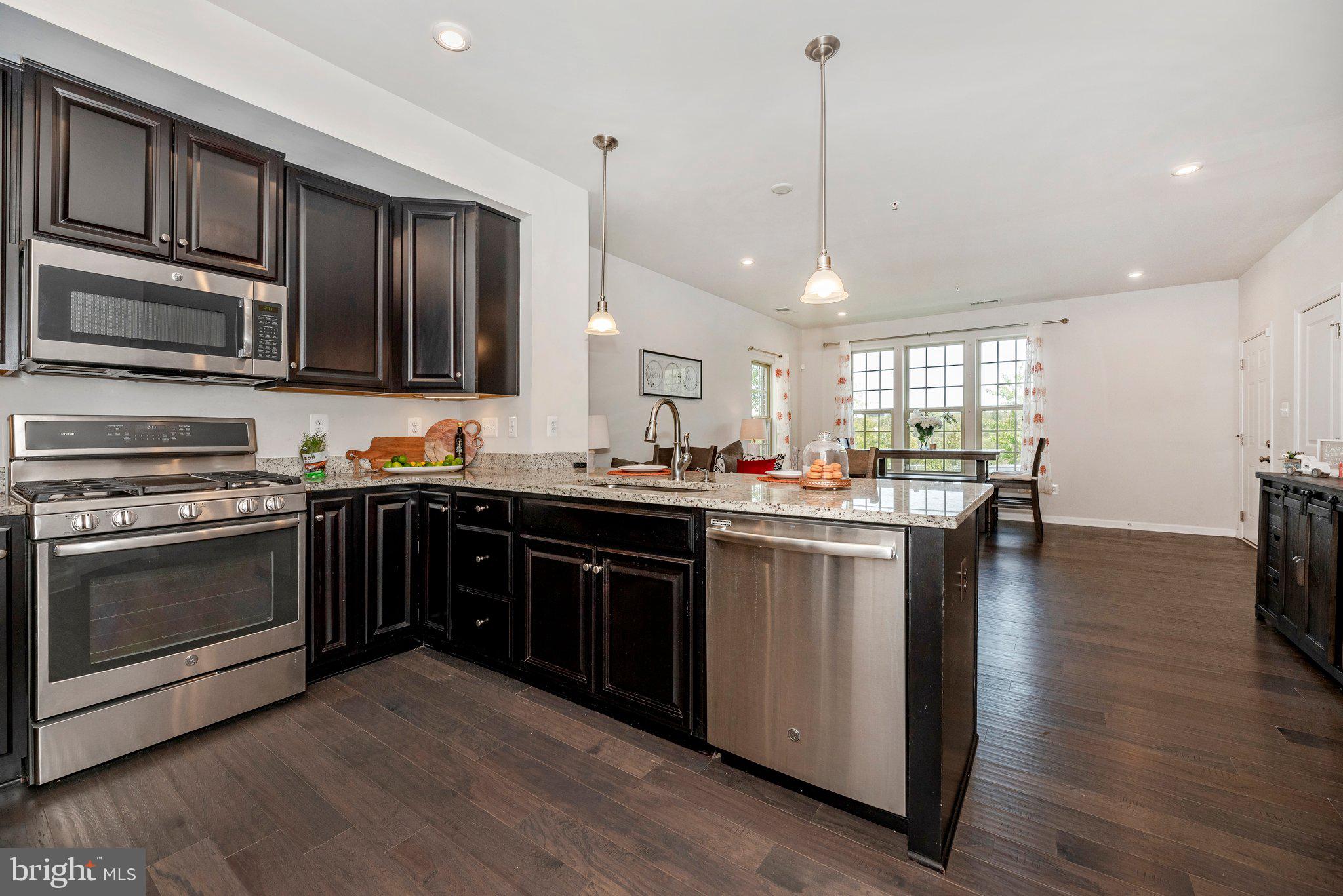5843 Rochefort Street Ijamsville, MD 21754 - Photo 17 of 51 Kitchen